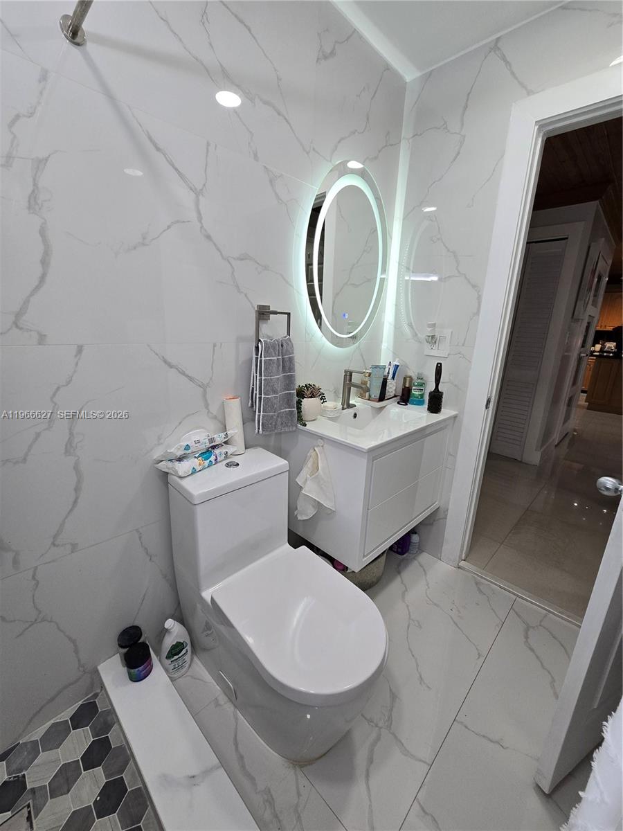 19261 SW 118th Ct Miami, FL 33177