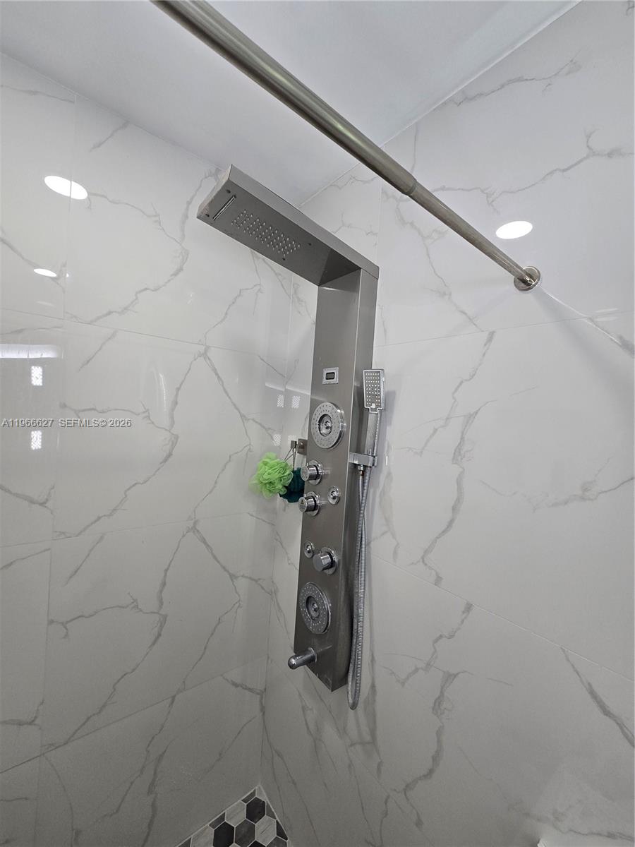 19261 SW 118th Ct Miami, FL 33177