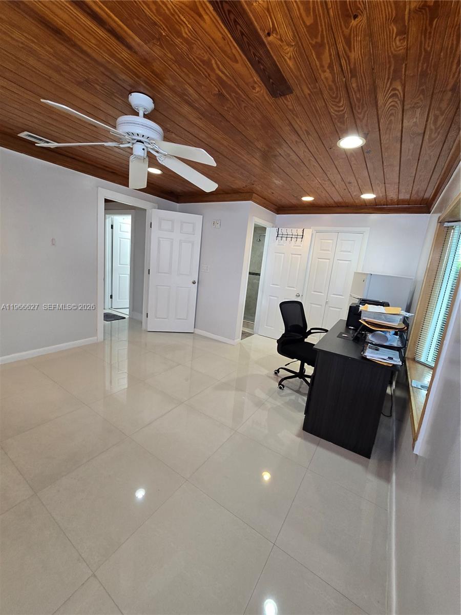 19261 SW 118th Ct Miami, FL 33177