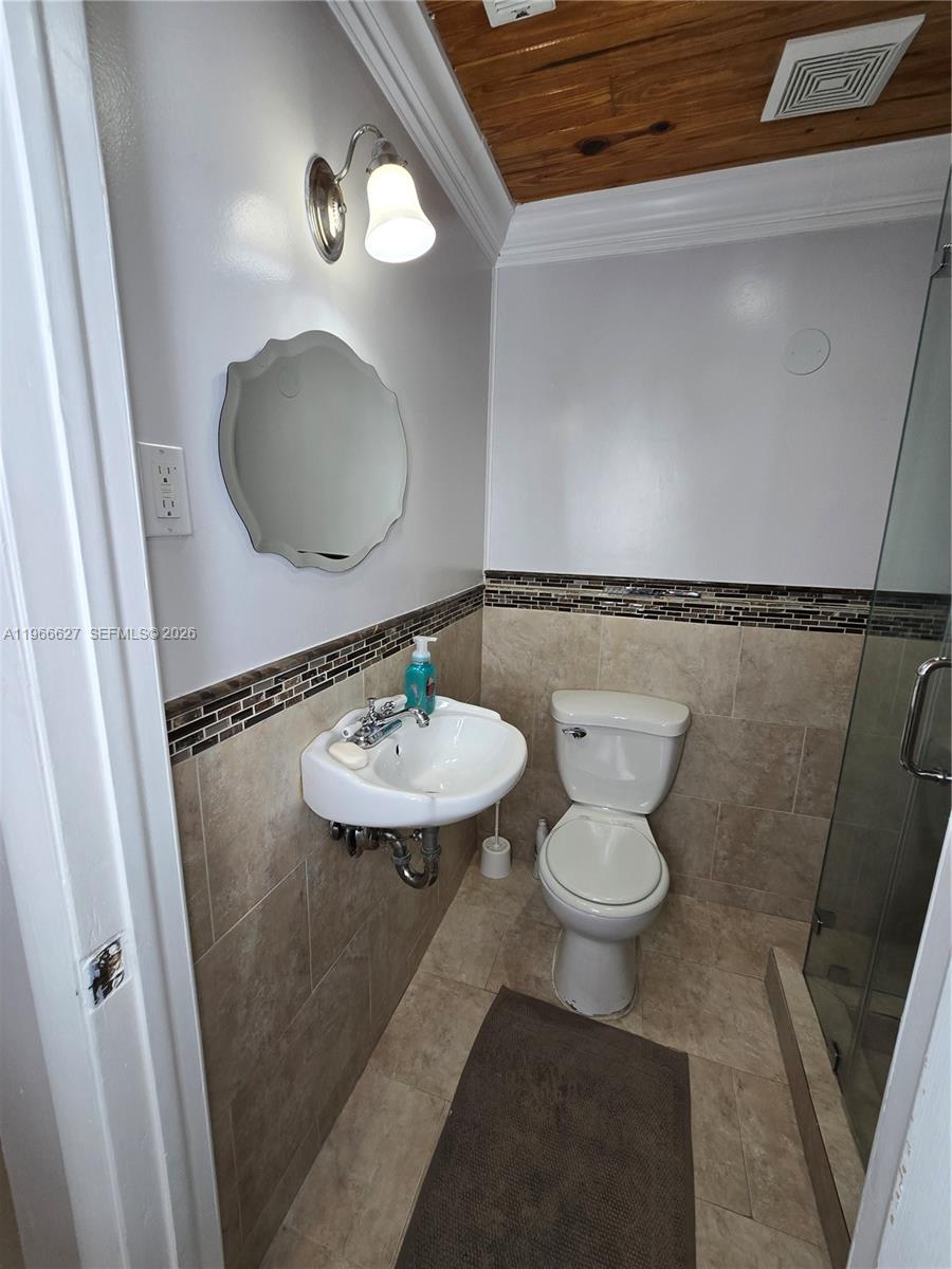 19261 SW 118th Ct Miami, FL 33177