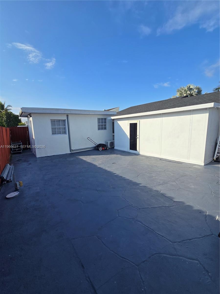 19261 SW 118th Ct Miami, FL 33177