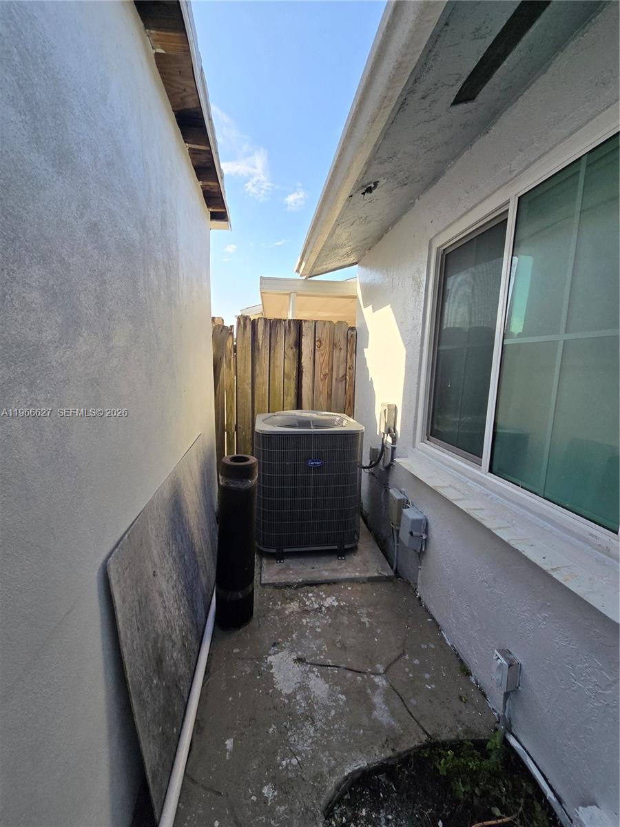 19261 SW 118th Ct Miami, FL 33177