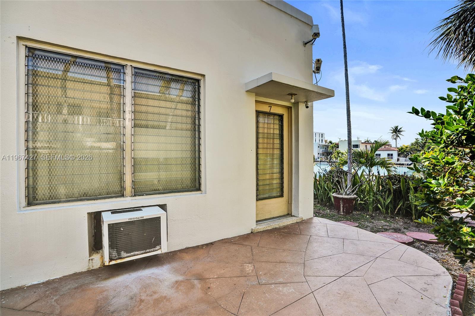 8420 Byron Ave #7 Miami Beach, FL 33141