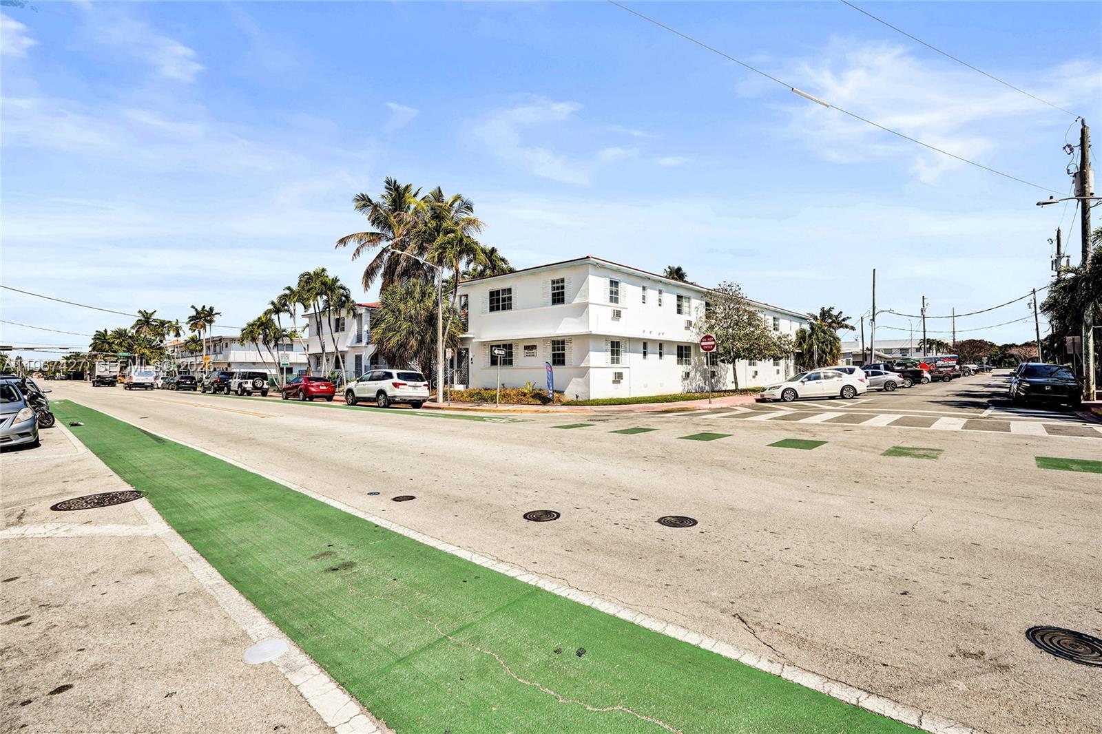 8420 Byron Ave #7 Miami Beach, FL 33141