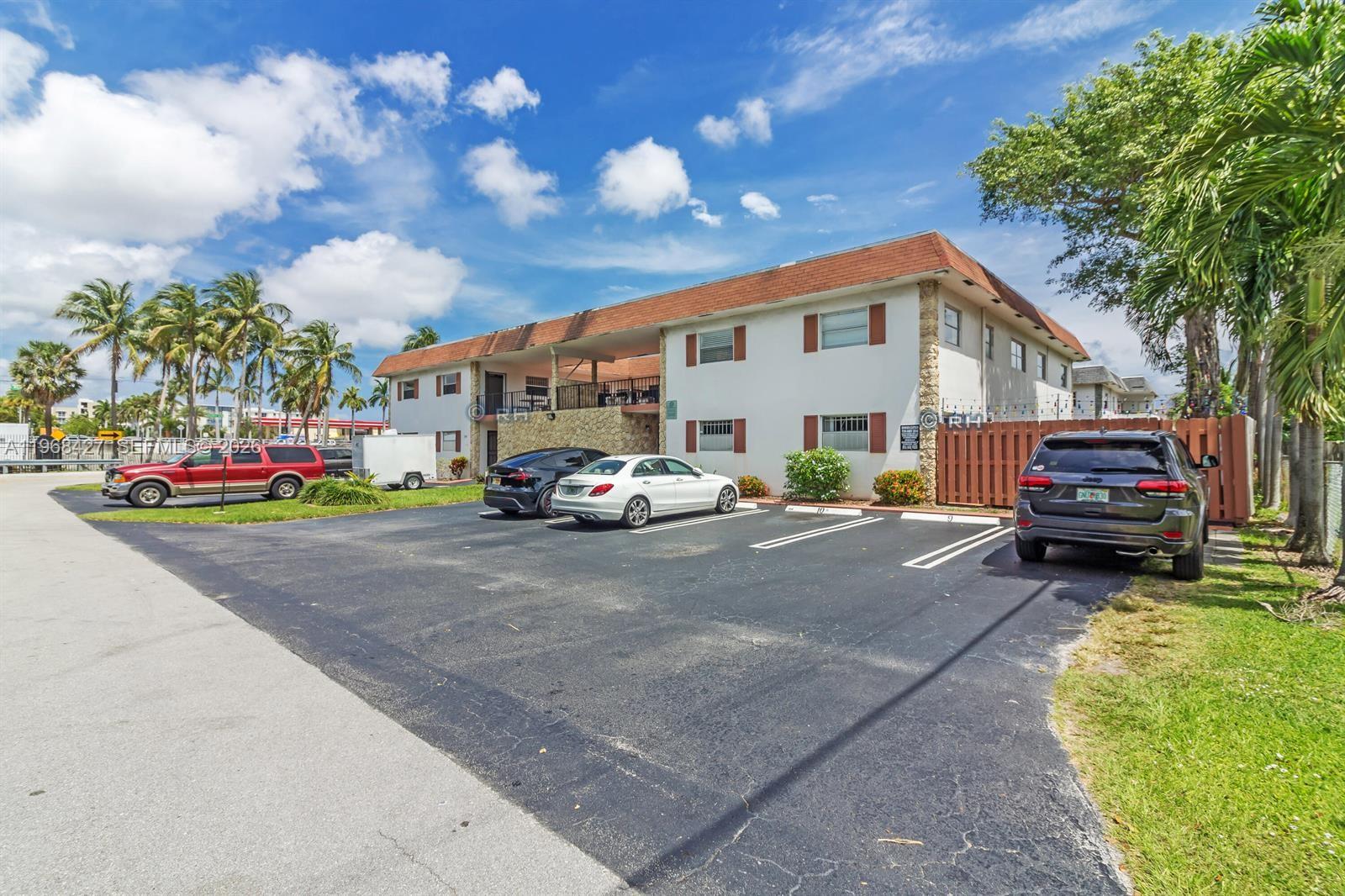 344 SW 1st St #6