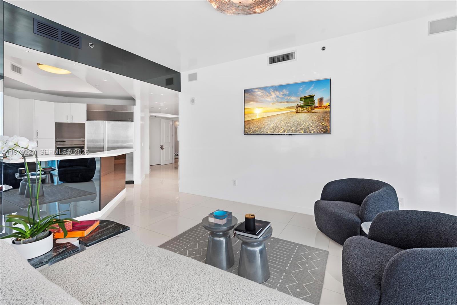 image Continuum South Beach South Tower10