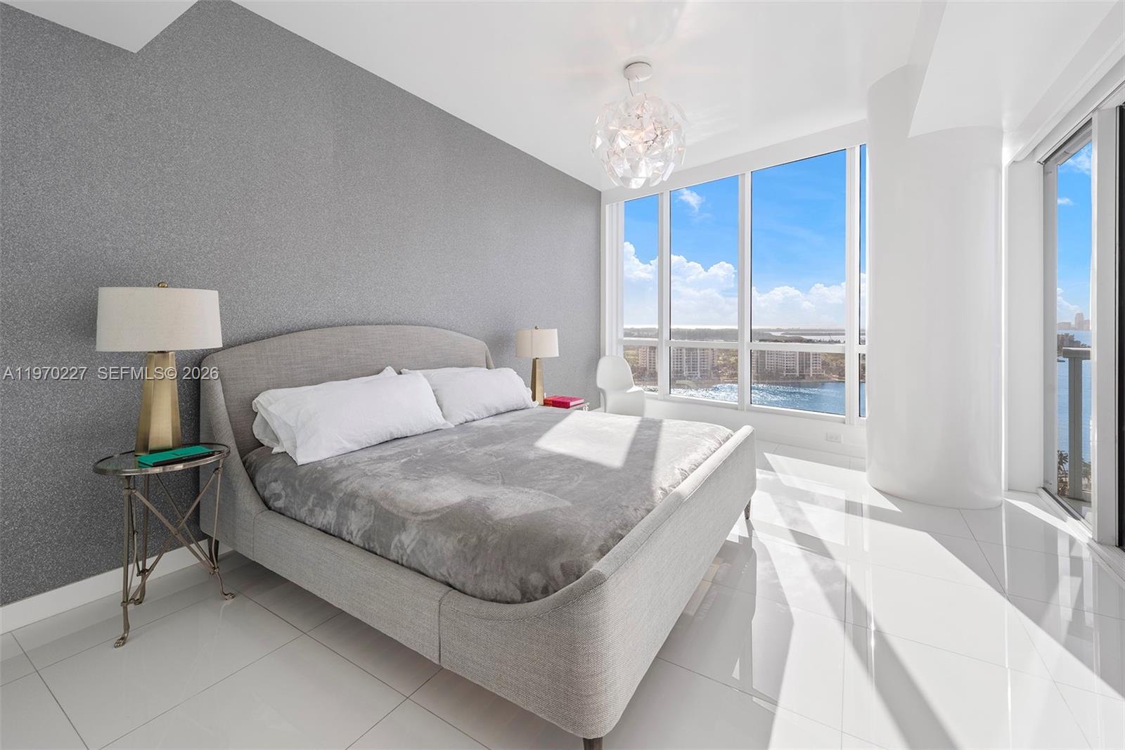 image Continuum South Beach South Tower19