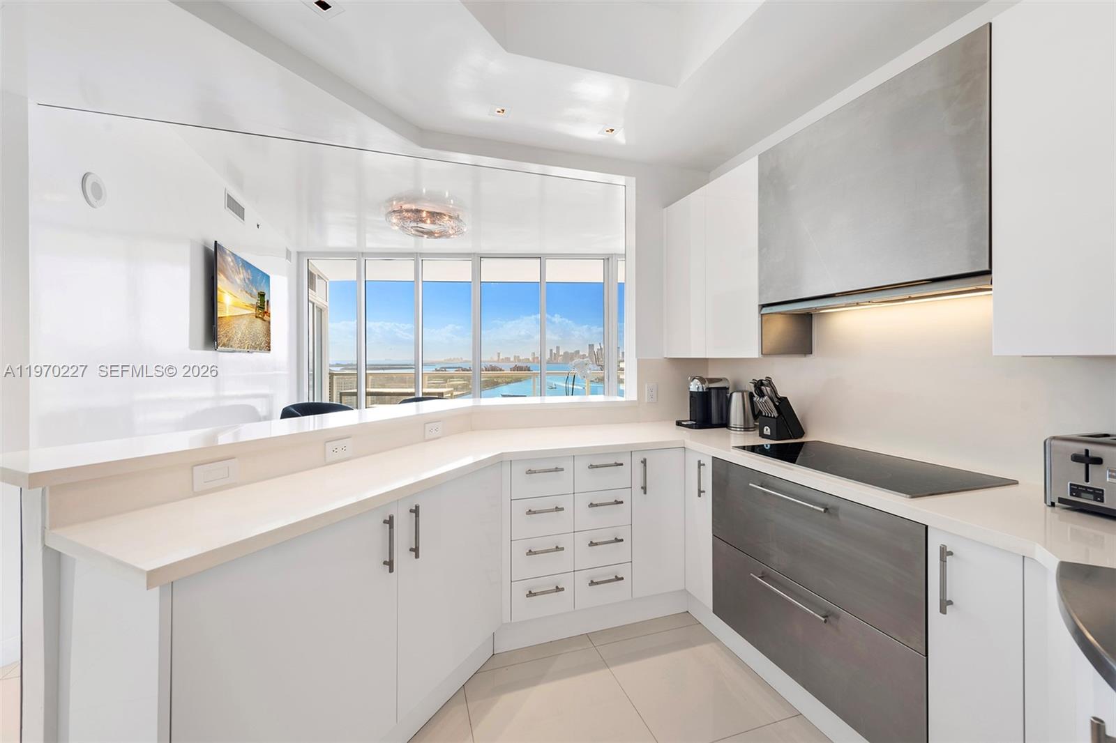 image Continuum South Beach South Tower30