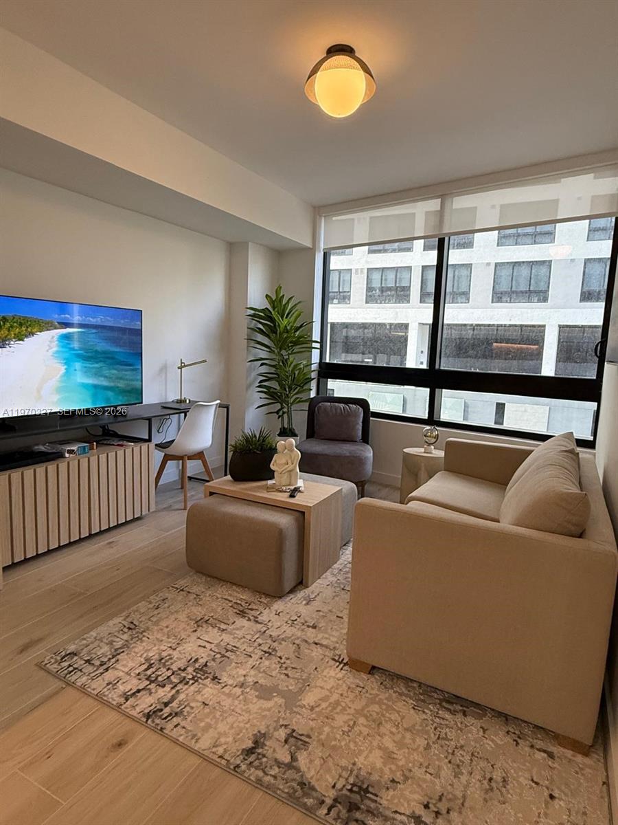 225 N Miami Ave #804 Miami, FL 33128