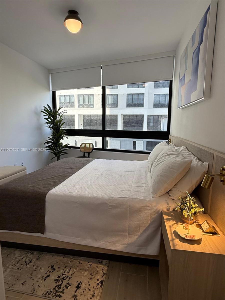 225 N Miami Ave #804 Miami, FL 33128