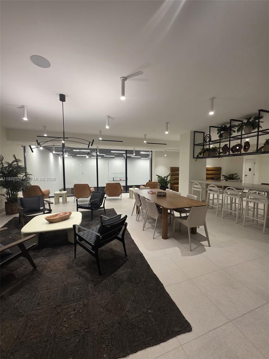 225 N Miami Ave #804 Miami, FL 33128