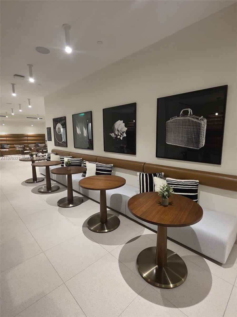 225 N Miami Ave #804 Miami, FL 33128