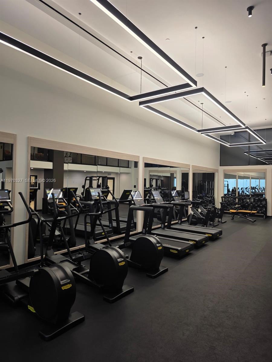 225 N Miami Ave #804 Miami, FL 33128