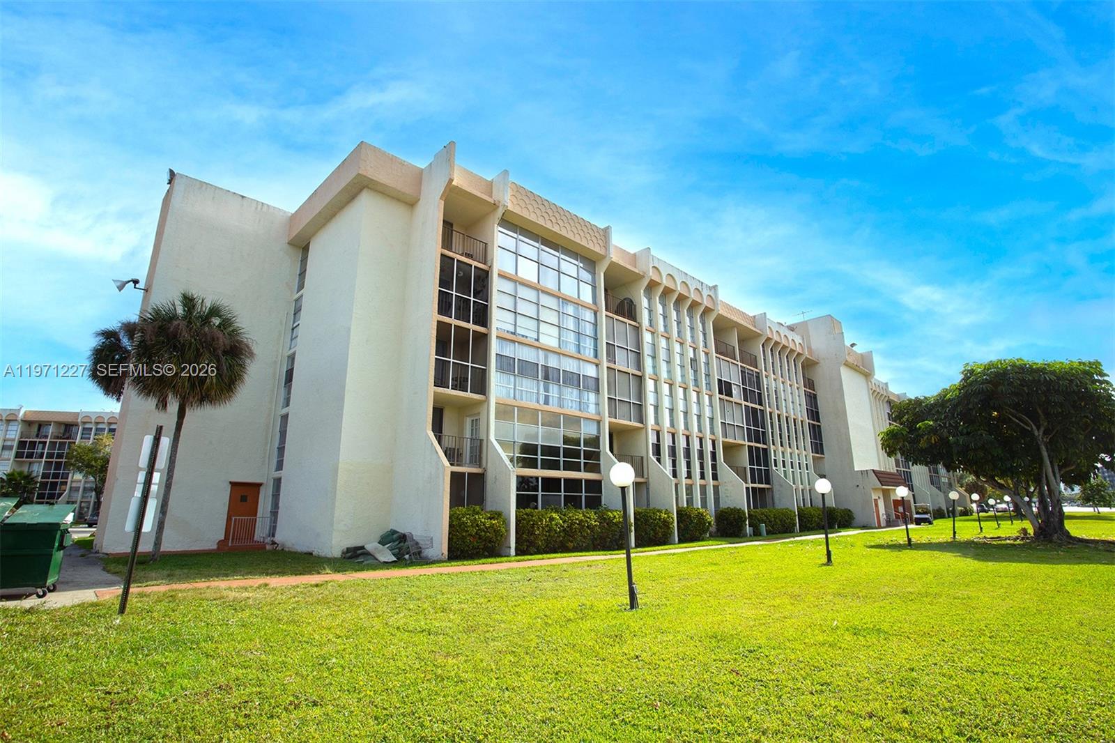 601 Three Iss Blvd #217 Hallandale Beach, FL 33009