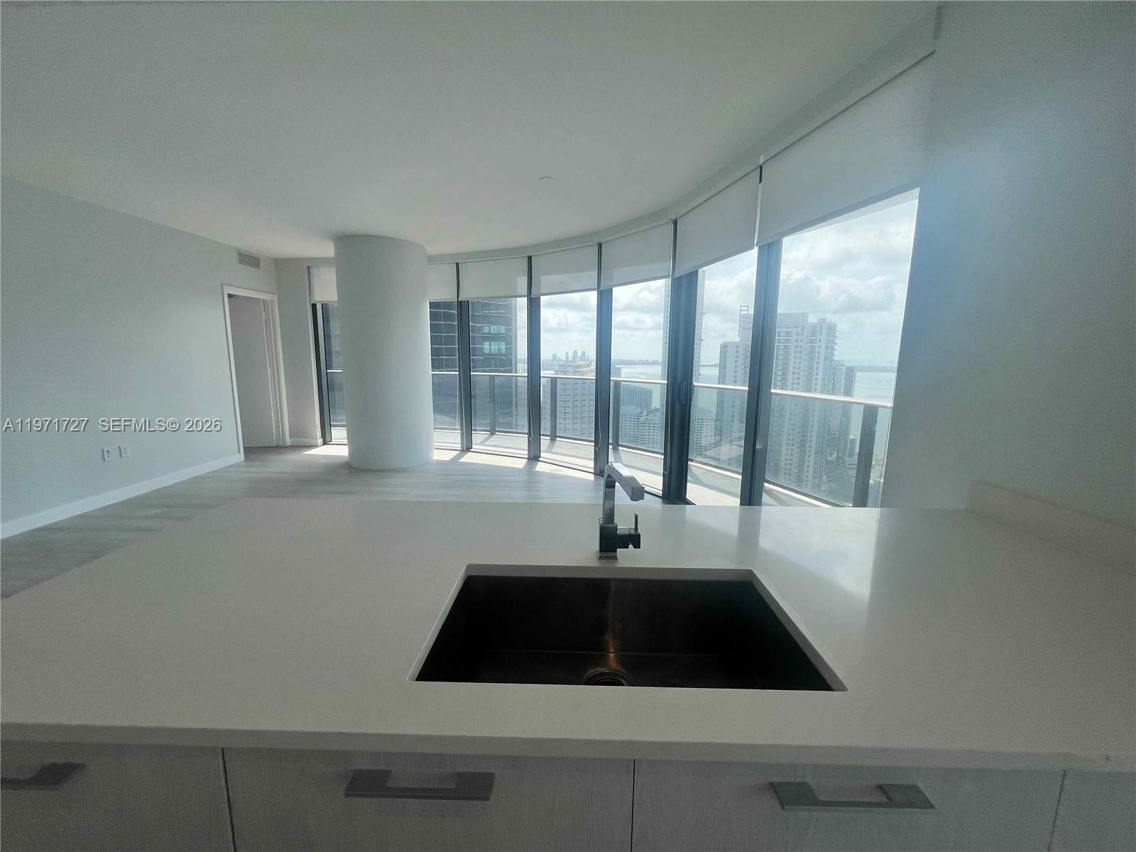 image Brickell Heights East12