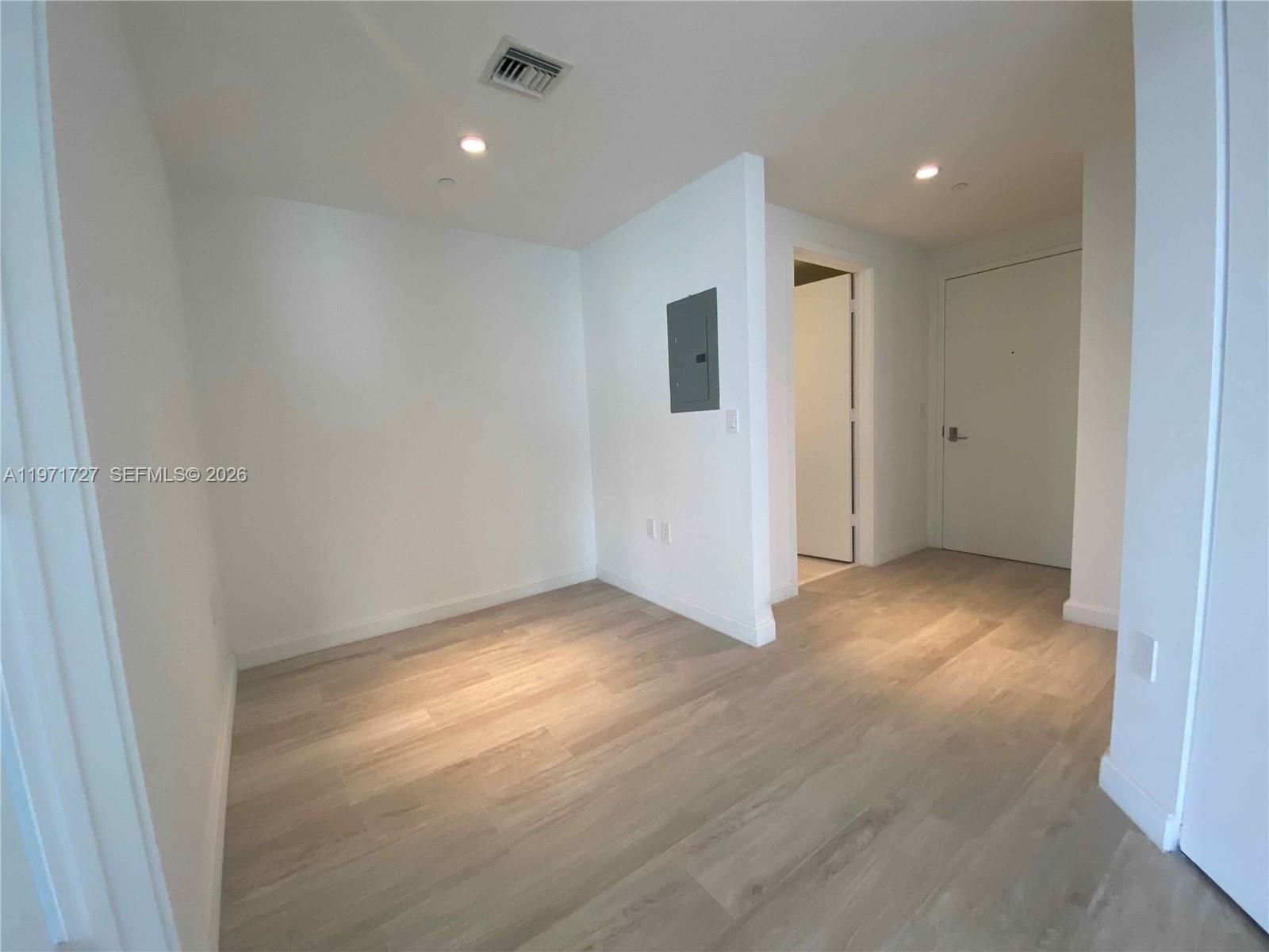 image Brickell Heights East17