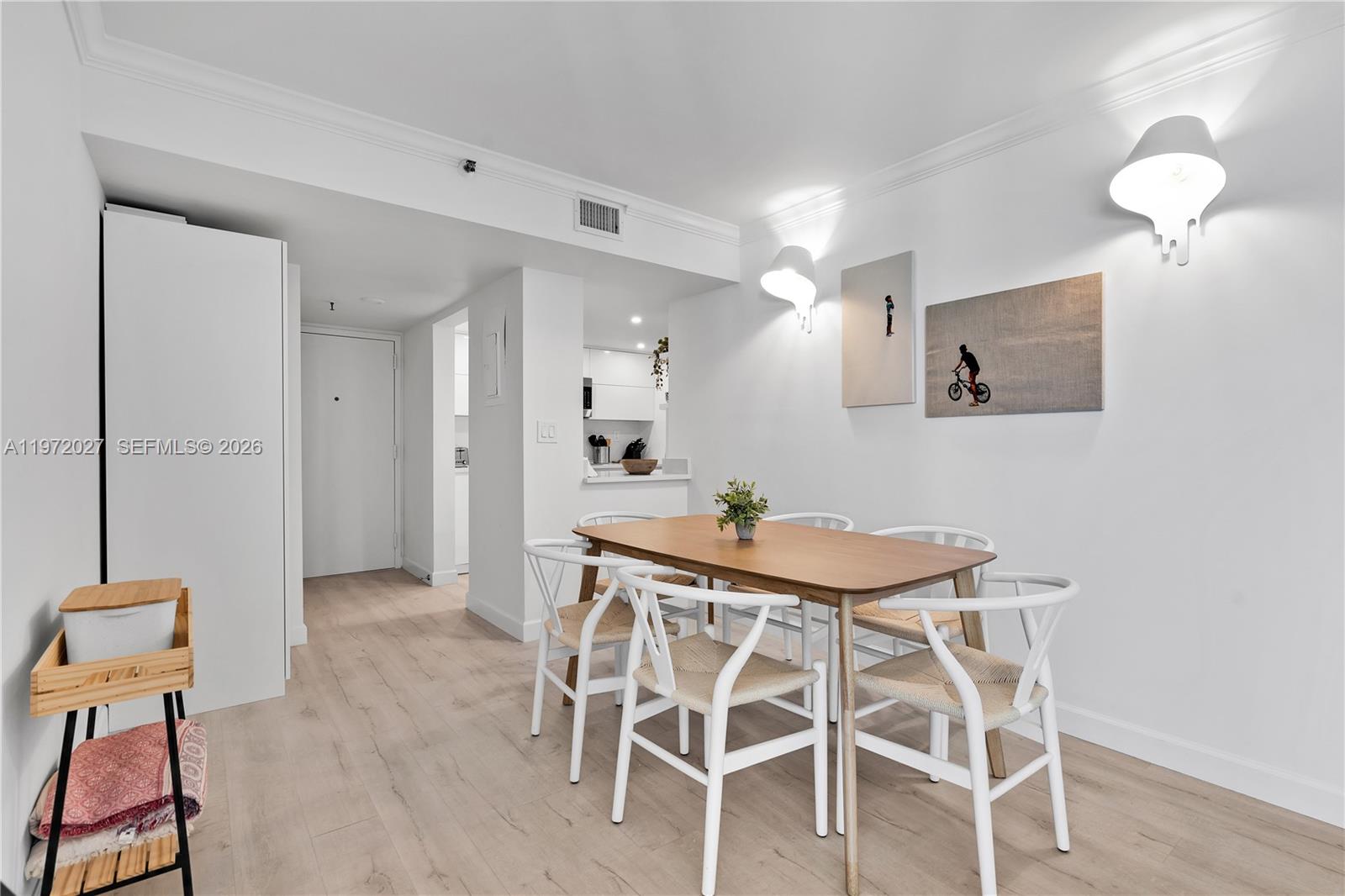 2457 Collins Ave #503 Miami Beach, FL 33140