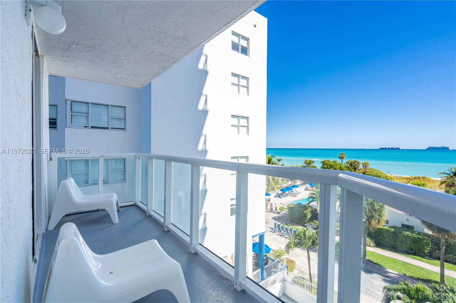2457 Collins Ave #503 Miami Beach, FL 33140