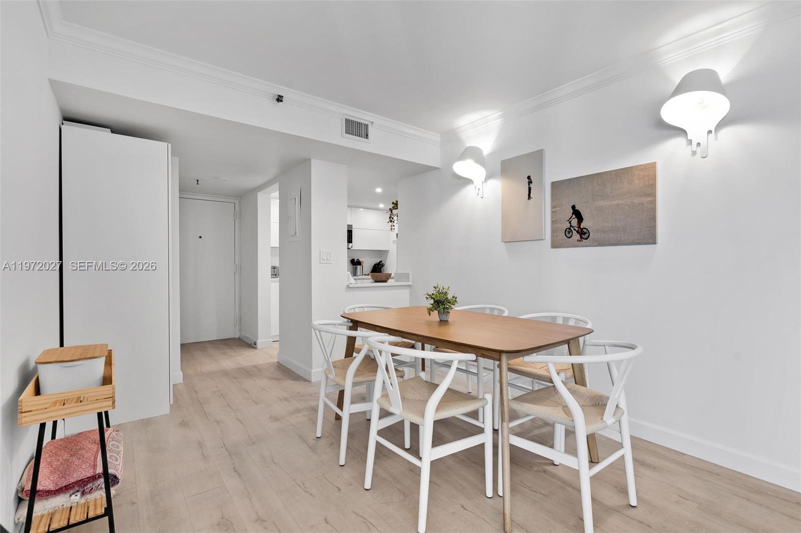 2457 Collins Ave #503 Miami Beach, FL 33140