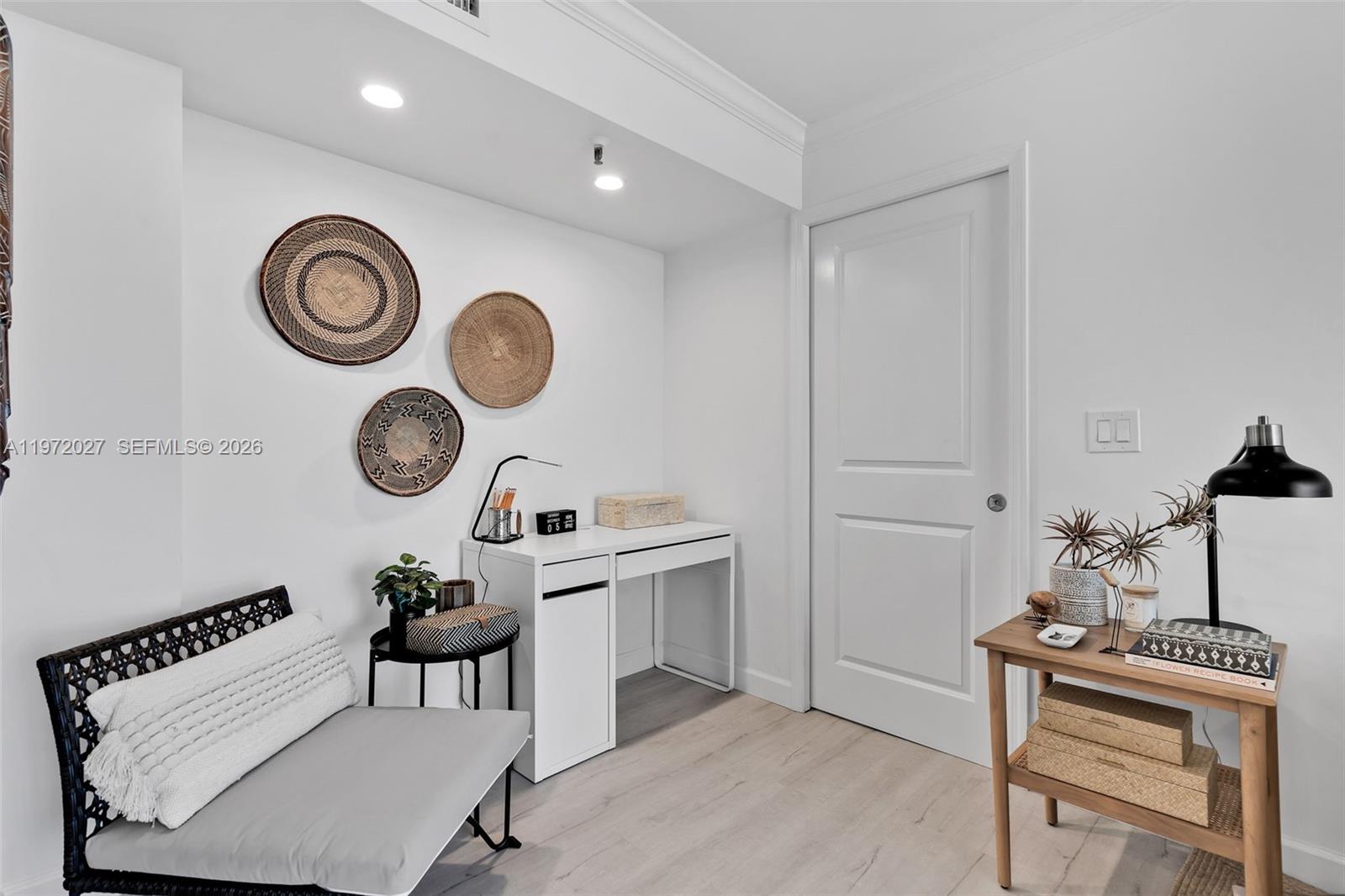 2457 Collins Ave #503 Miami Beach, FL 33140