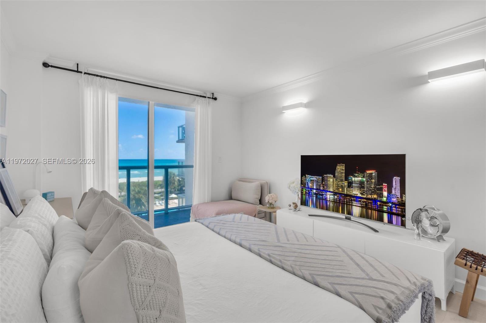 2457 Collins Ave #503 Miami Beach, FL 33140