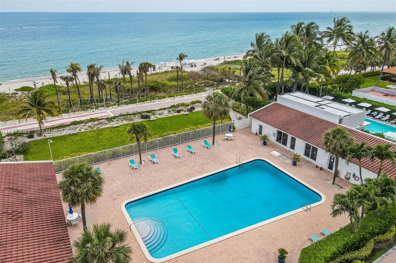 2457 Collins Ave #503 Miami Beach, FL 33140