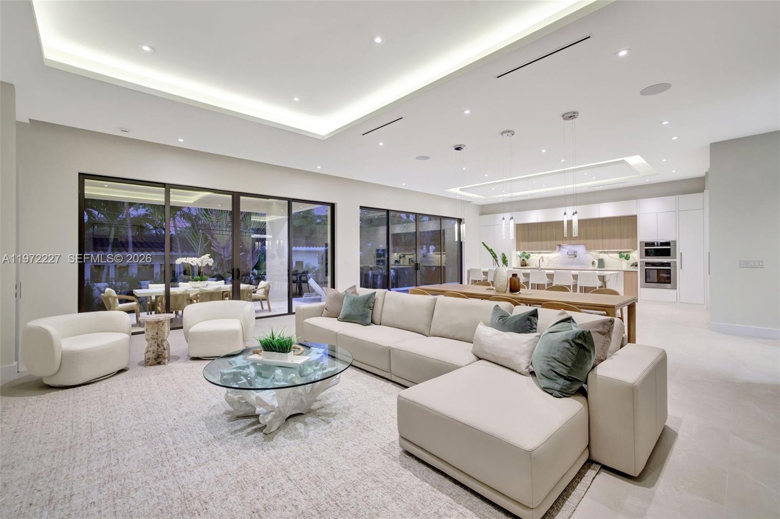 2709 NE 25th Ct Fort Lauderdale, FL 33305