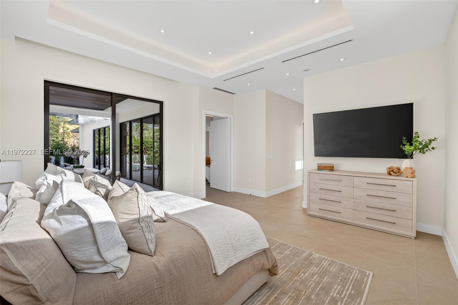 2709 NE 25th Ct Fort Lauderdale, FL 33305