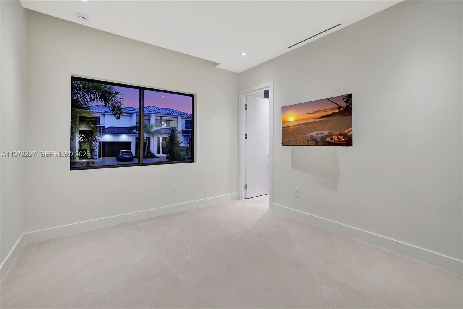 2709 NE 25th Ct Fort Lauderdale, FL 33305