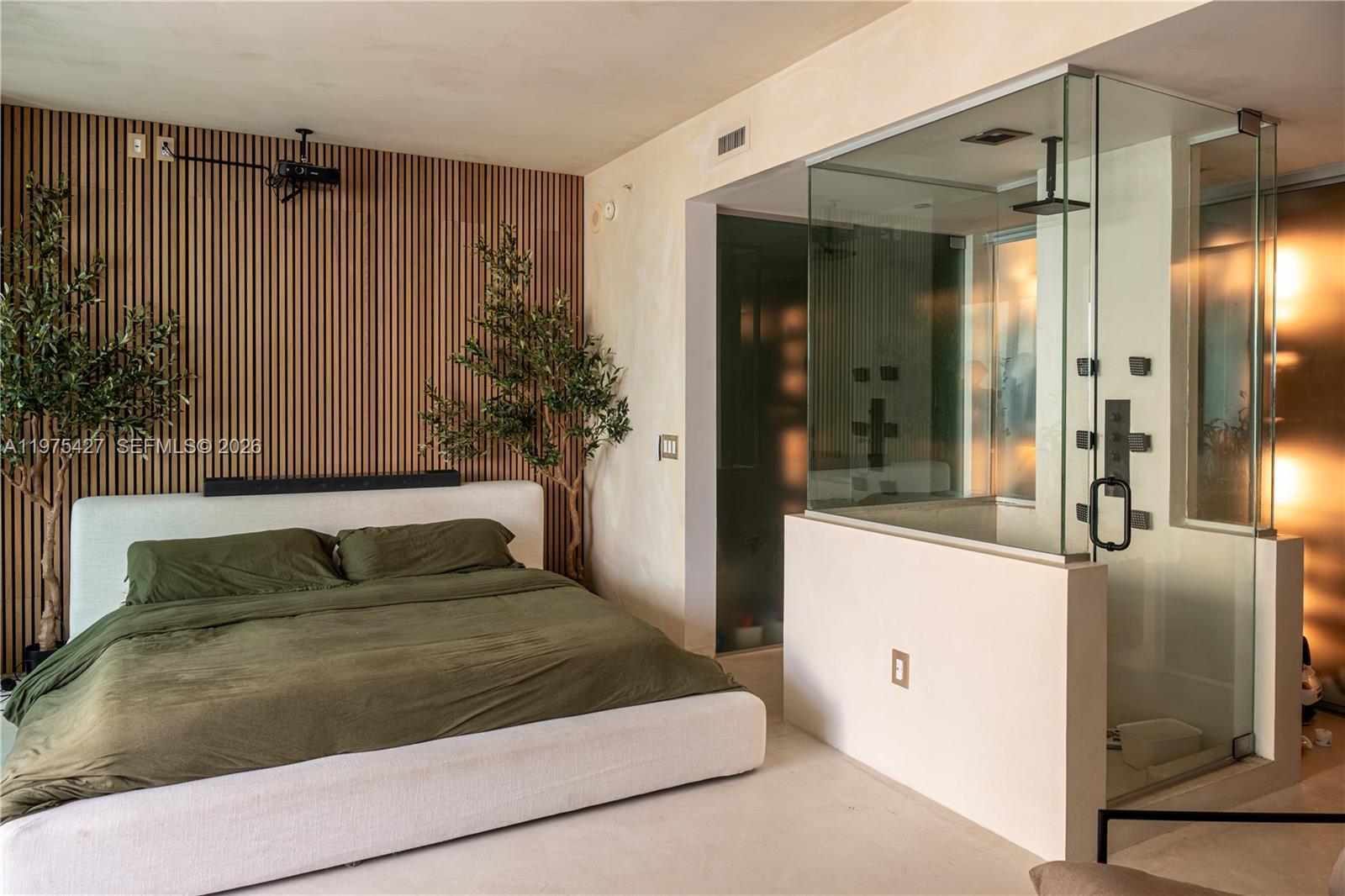 1040 Biscayne Blvd #Apt 2905 Miami, FL 33132