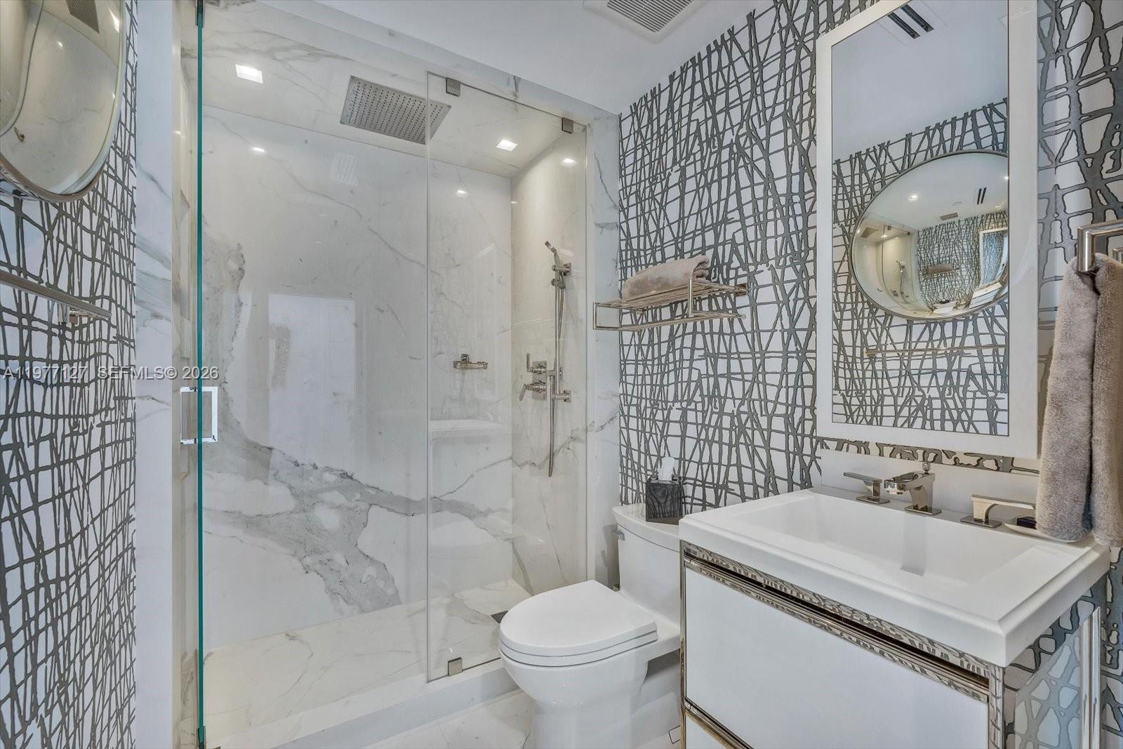 1000 S Pointe Dr #1503 Miami Beach, FL 33139