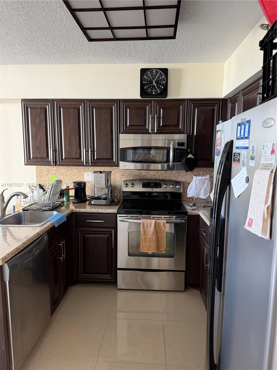 3600 Mystic Pointe Dr #615 Aventura, FL 33180