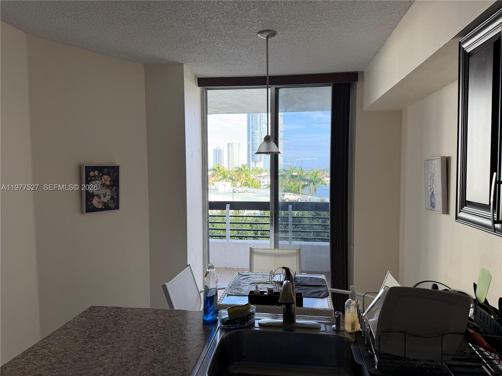 3600 Mystic Pointe Dr #615 Aventura, FL 33180