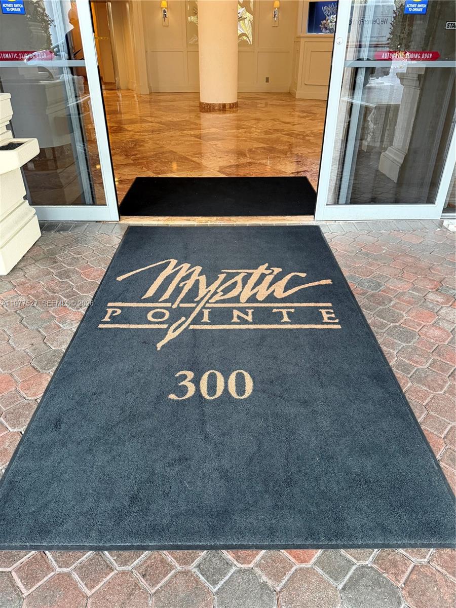 3600 Mystic Pointe Dr #615 Aventura, FL 33180