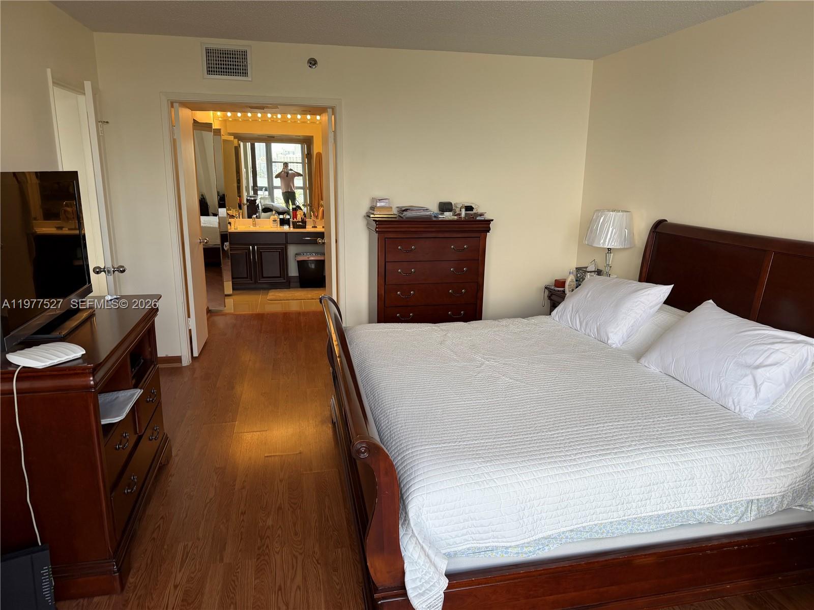 3600 Mystic Pointe Dr #615 Aventura, FL 33180