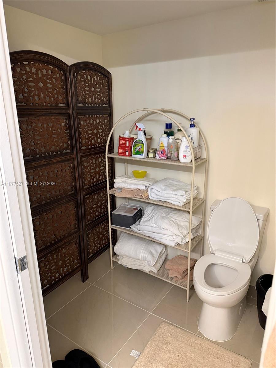 3600 Mystic Pointe Dr #615 Aventura, FL 33180