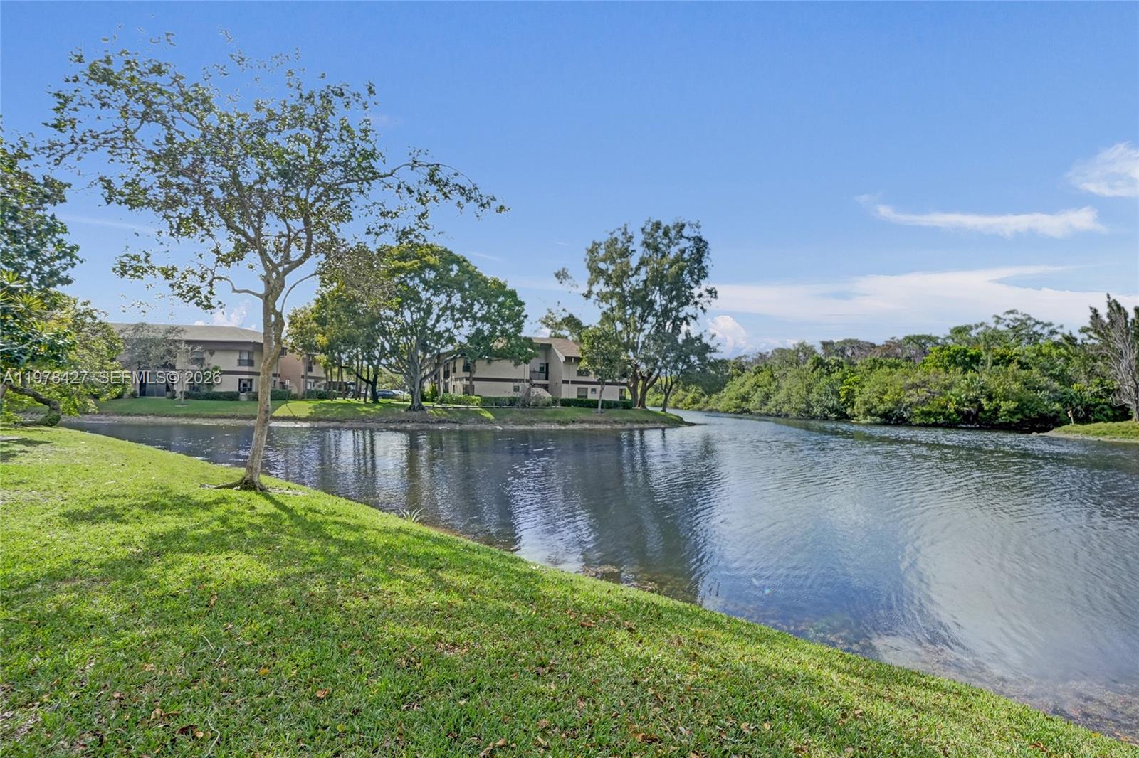 2541 N Carambola Cir N #1832 Coconut Creek, FL 33066