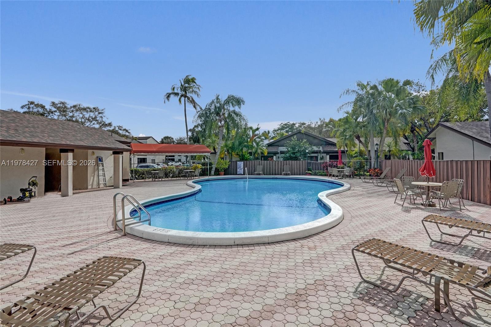 2541 N Carambola Cir N #1832 Coconut Creek, FL 33066