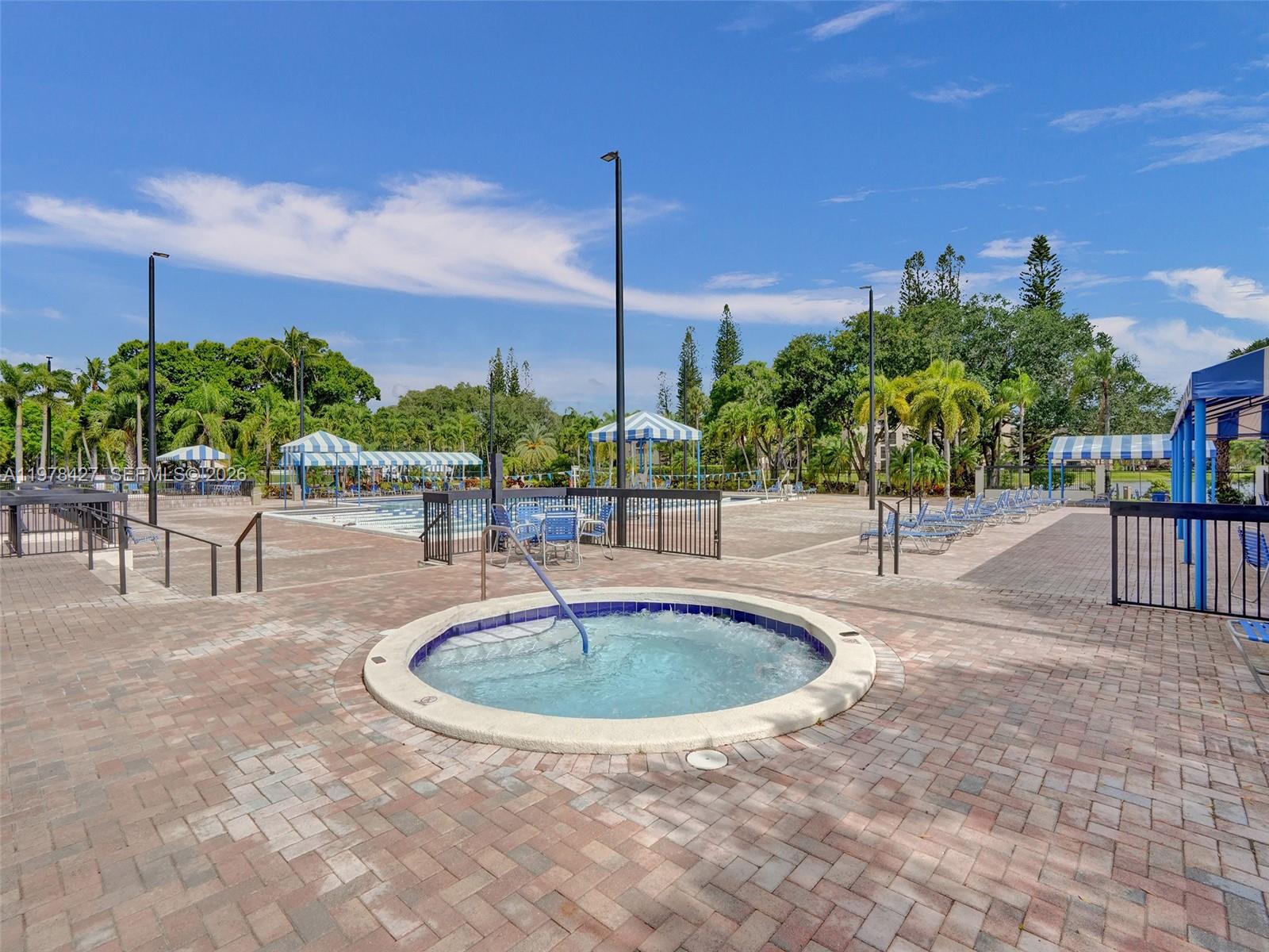 2541 N Carambola Cir N #1832 Coconut Creek, FL 33066