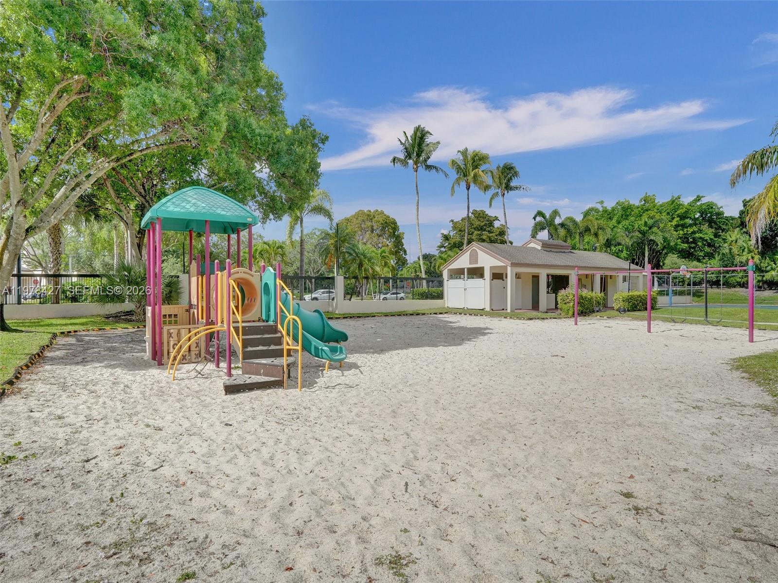 2541 N Carambola Cir N #1832 Coconut Creek, FL 33066