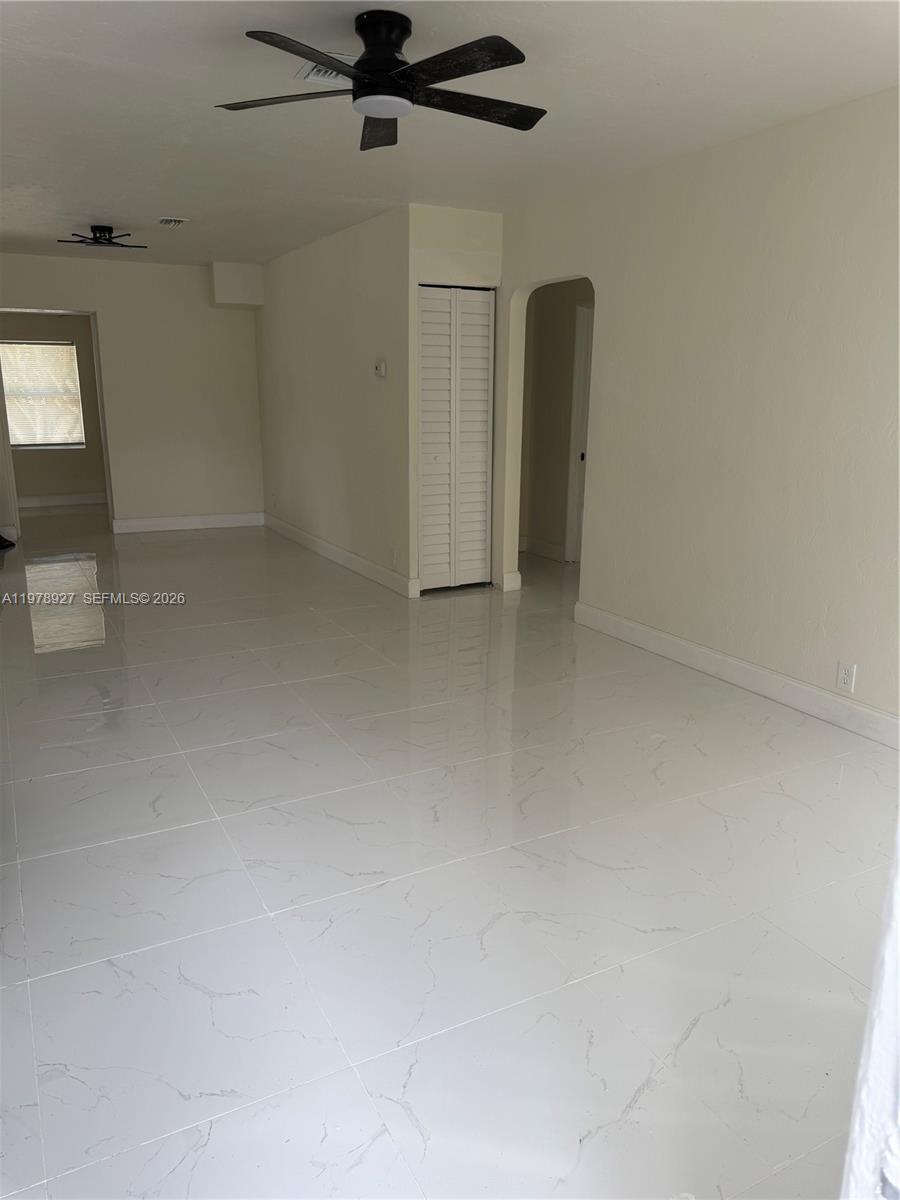 911 NW 45th St Miami, FL 33127