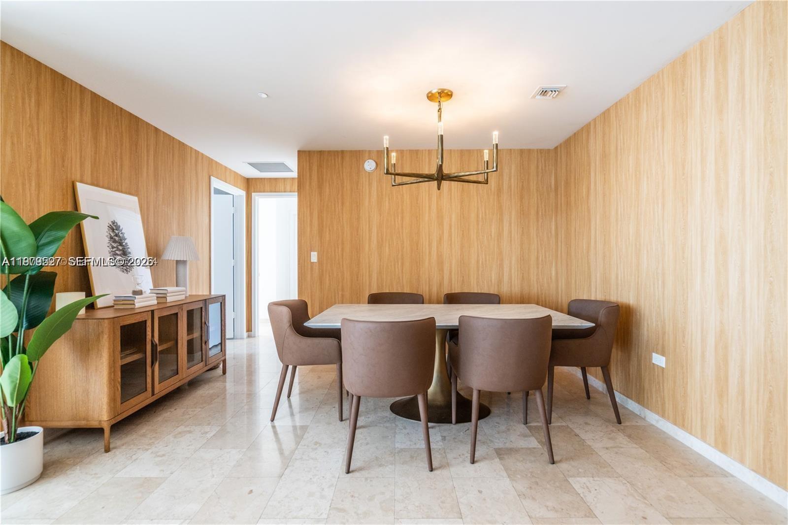 image Reach Brickell City Centre5