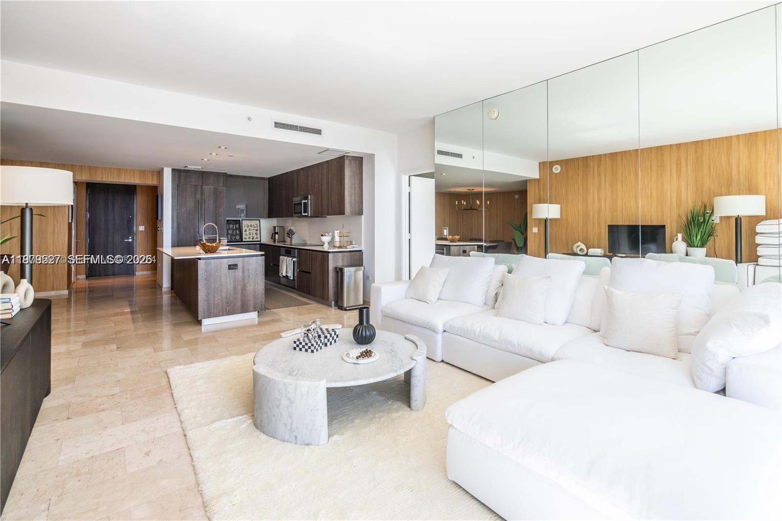 image Reach Brickell City Centre6