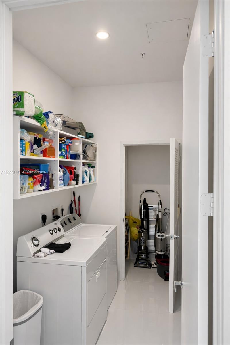 250 Sunny Isles Blvd #TH-407 Sunny Isles Beach, FL 33160