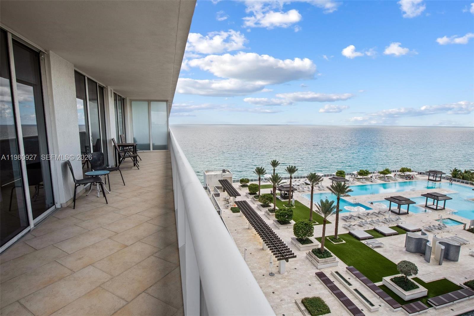 image Beach Club 217