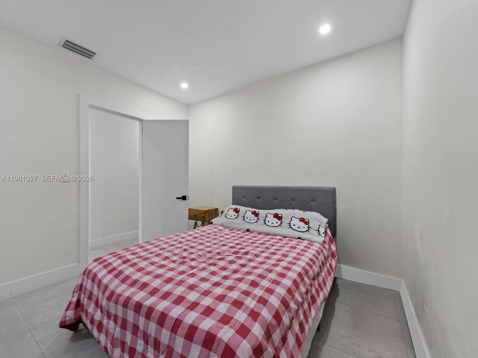 252 E 36th St Hialeah, FL 33013