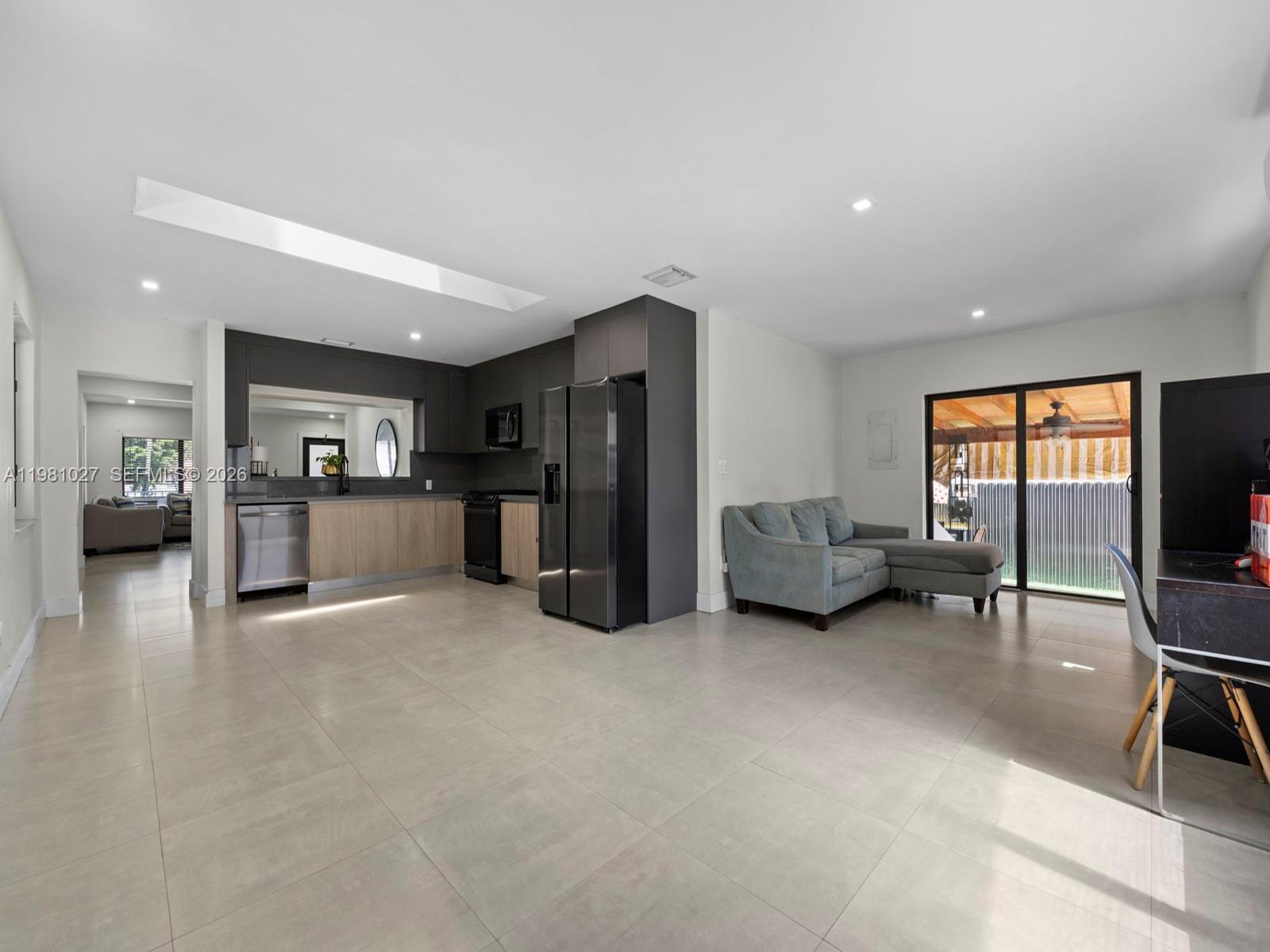 252 E 36th St Hialeah, FL 33013