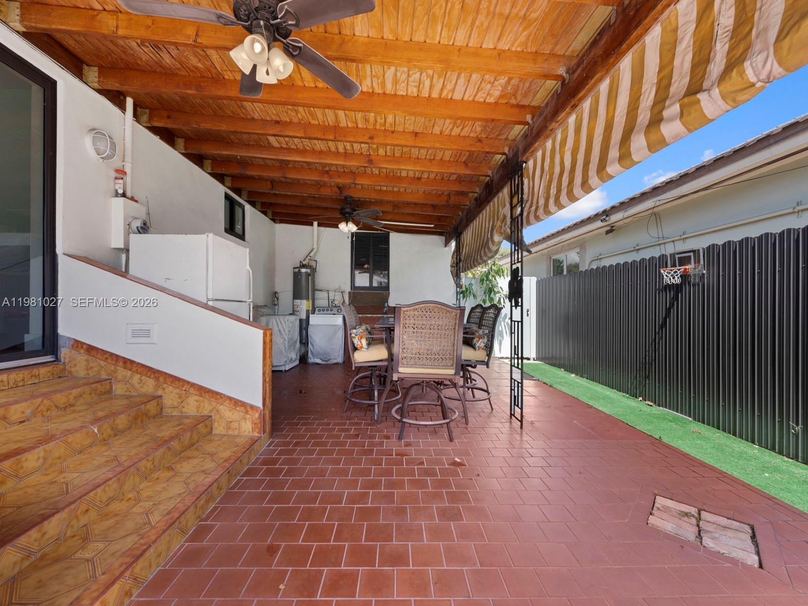 252 E 36th St Hialeah, FL 33013