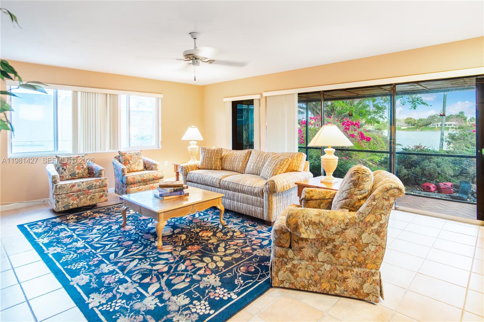 4725 SW 89th Ave Miami, FL 33165