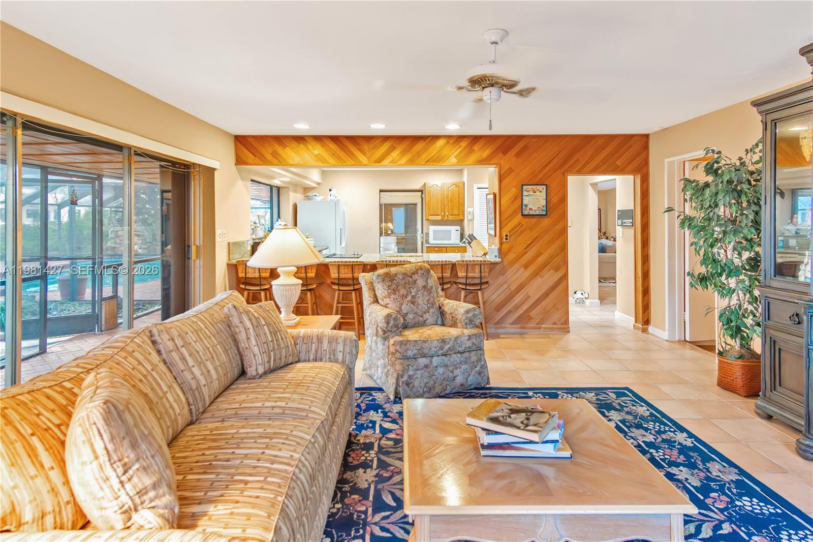 4725 SW 89th Ave Miami, FL 33165